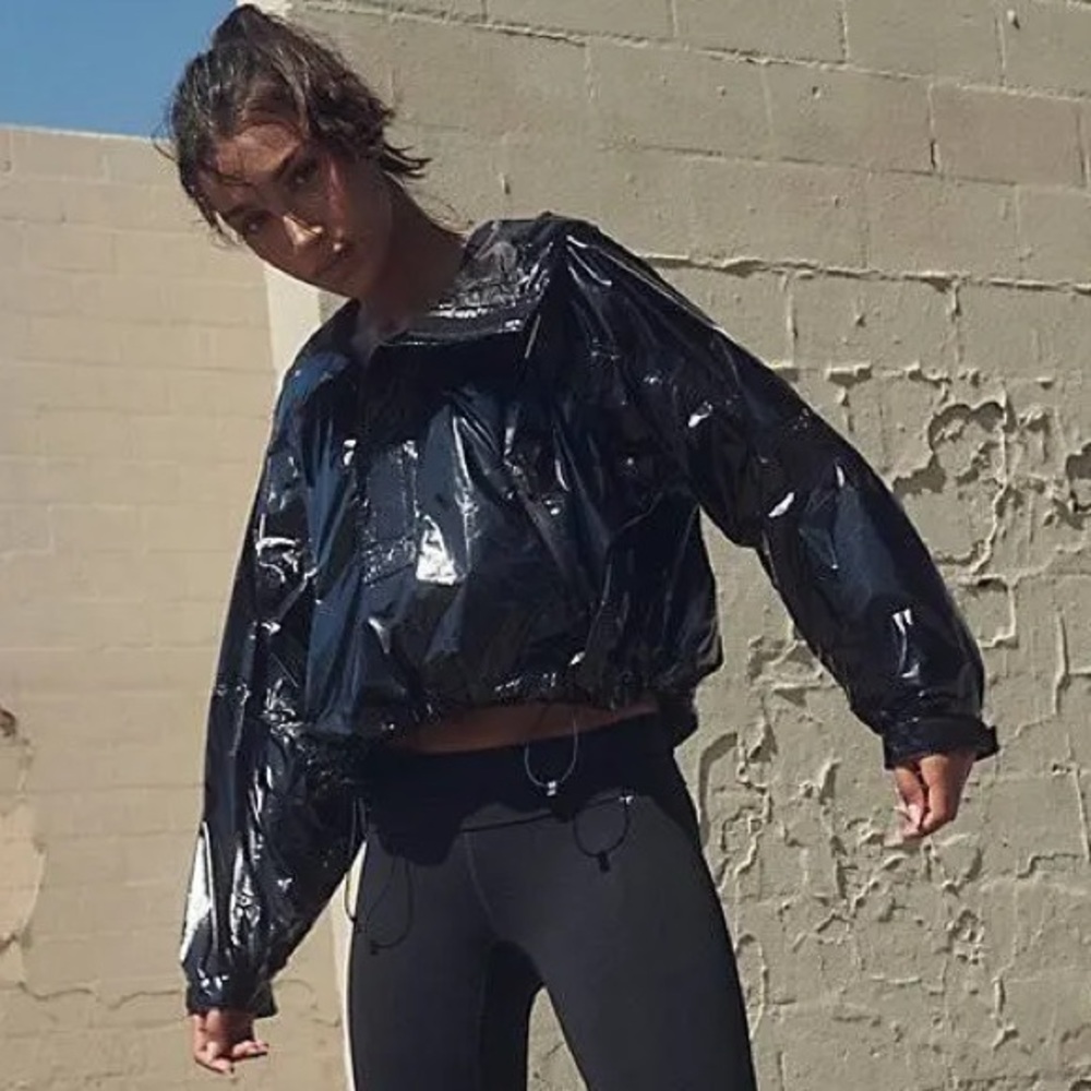 FREE PEOPLE FP Movement NEW Dew Drop Packable Rain Jacket NEW Size M Shiny Black - Picture 4 of 16